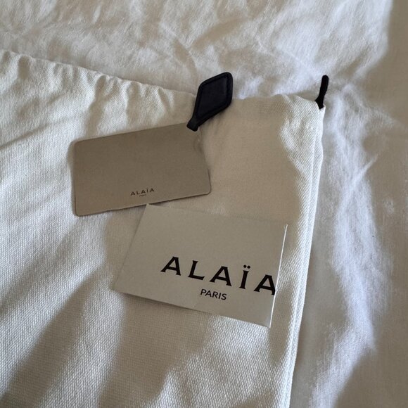 Alaia Le Teckel Medium in Bleu Fonce - NWT - Picture 7 of 7